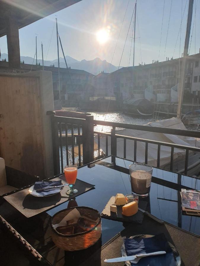 Superbe Appartement Dans La Marina Du Bouveret Port-Valais Esterno foto